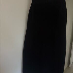 Elegant Black Women's Sleeveless Dress